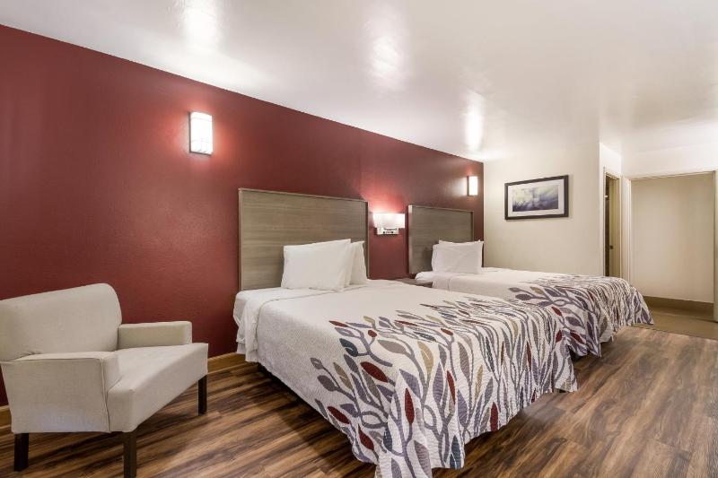  Deluxe Queen Room with Two Queen Beds - Disability Access/Non-Smoking image 4