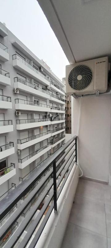Dpto de 1 dormitorio en el centro de la ciudad - image 2