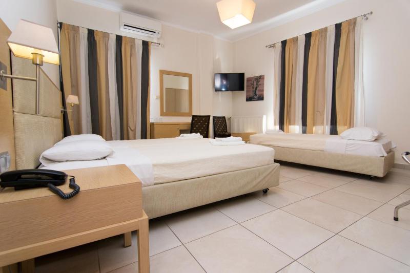 Triple Room image 3