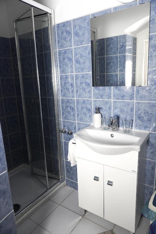 Standard Twin Room image 2