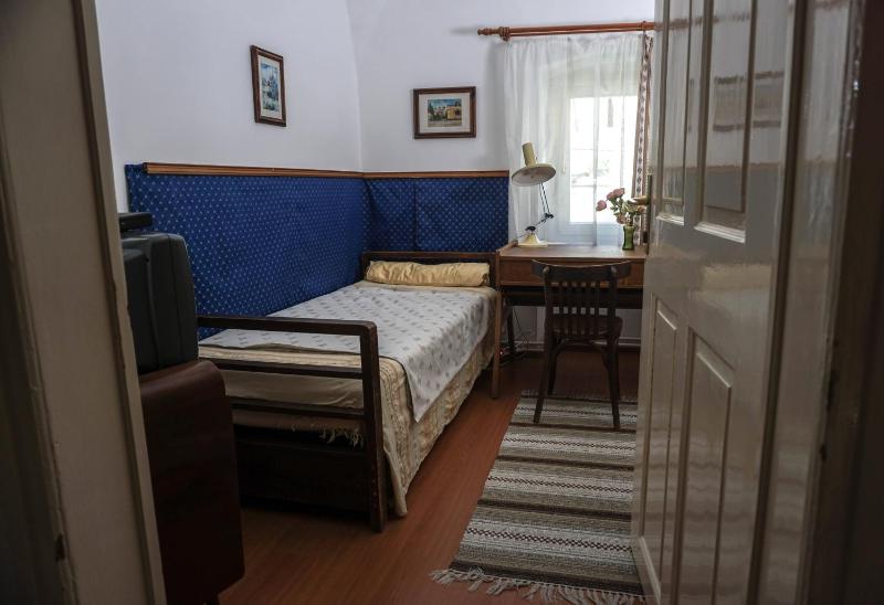 Single Room image 2