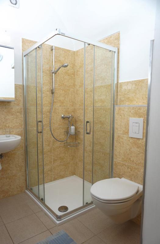 Single Room image 1