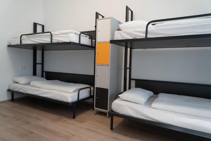 Bed in 8-Bed Dormitory Room image 3