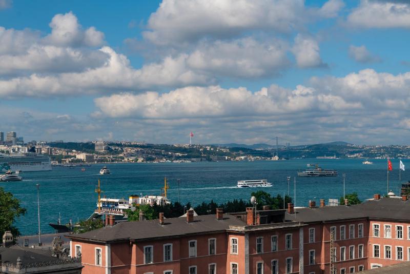 Bosphorus Suite Room image 3