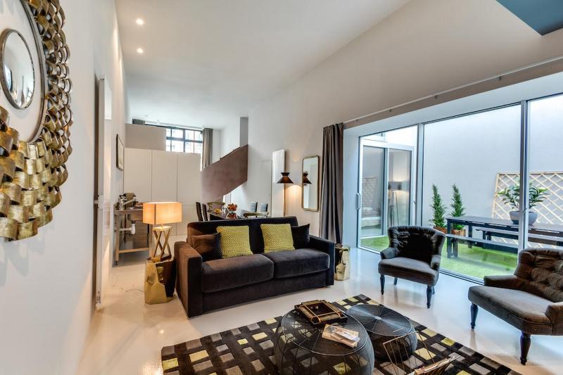 Three-Bedroom Apartment image 1