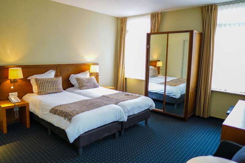 Standard Double or Twin Room image 3