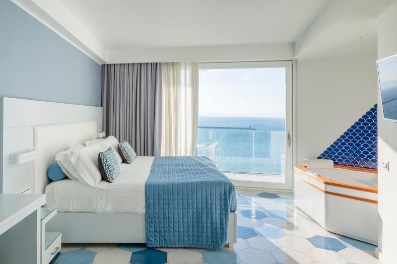 Junior Suite image 3