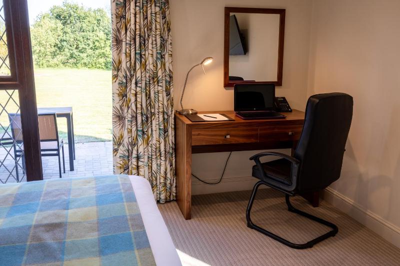Executive Double Room image 2