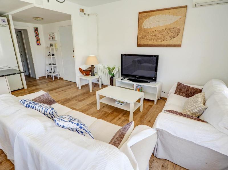 Clarimar Beach Apartment by Hello Homes Sitges - image 4