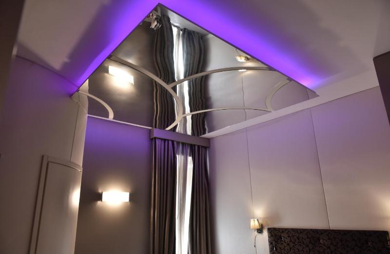 Budget Twin Room image 2