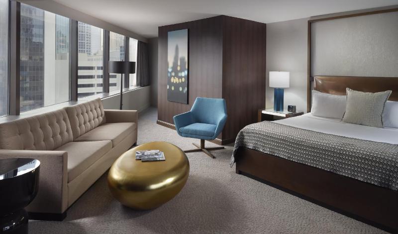 Executive Suite - 1 King Bed image 3