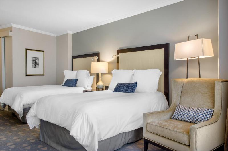 Deluxe Room 2 Double Beds image 3