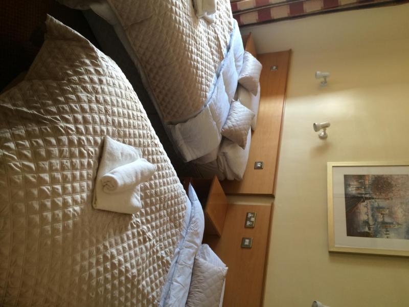 Triple Room image 2