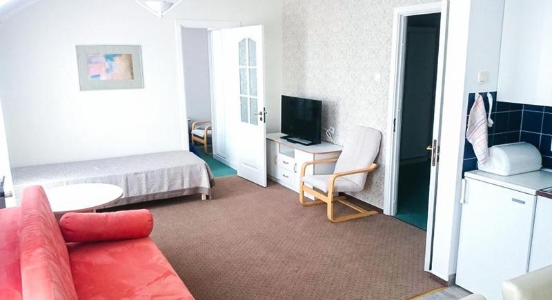 Apartment image 4