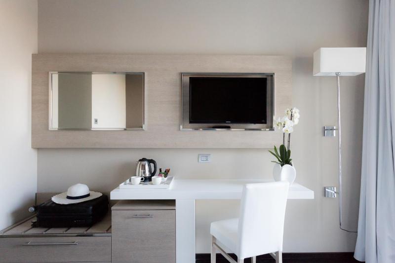 Business Double Room image 1
