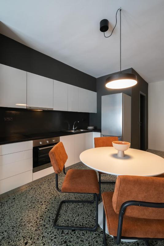 Opening Offer - Deluxe Suite image 2