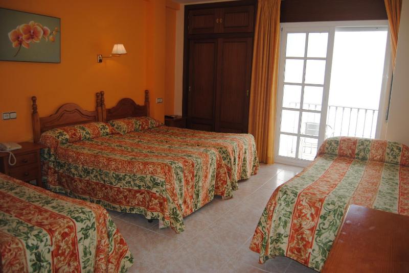 Hostal Italia - image 7