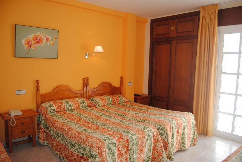 Hostal Italia - image 19