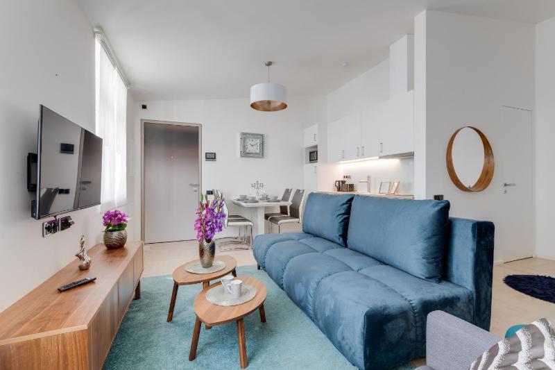 One-Bedroom Apartment image 1