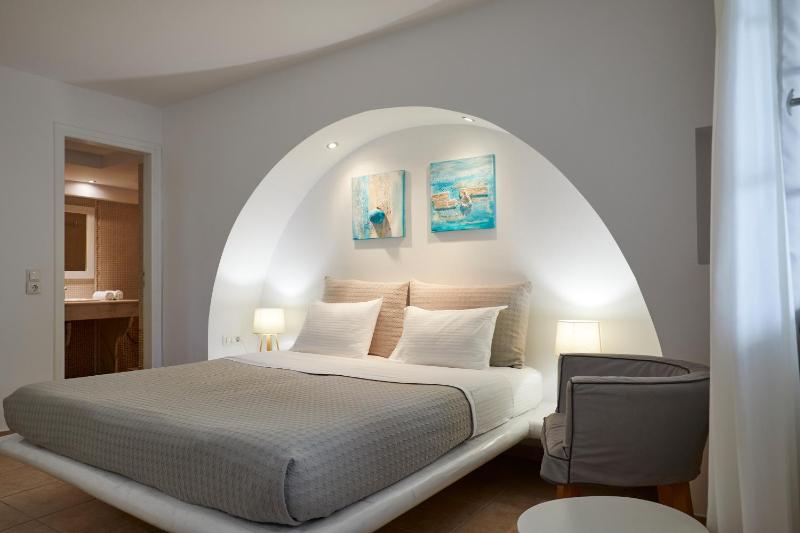 Standard Double Room image 1