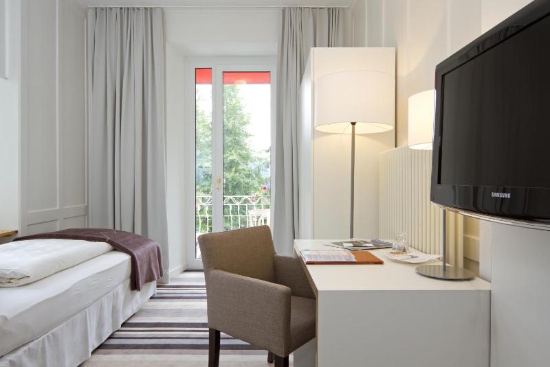 Single Room with Balcony image 3