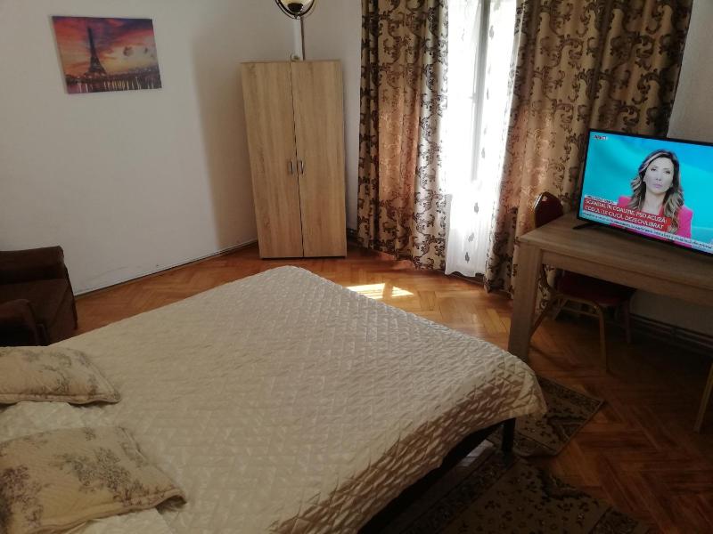 Apartment - Ground Floor image 2