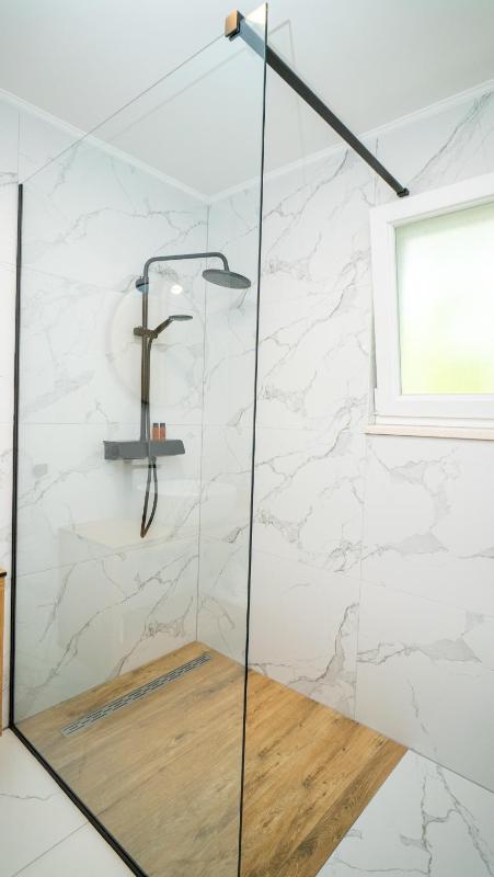 Double or Twin Room with Balcony image 2