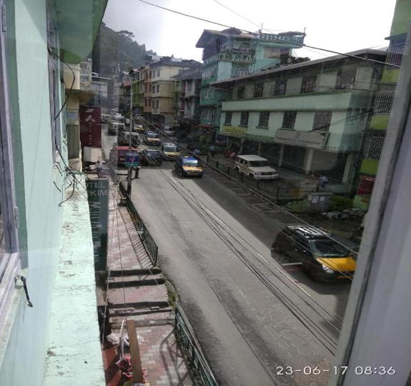 StayApart - Sikkim Regency - image 7