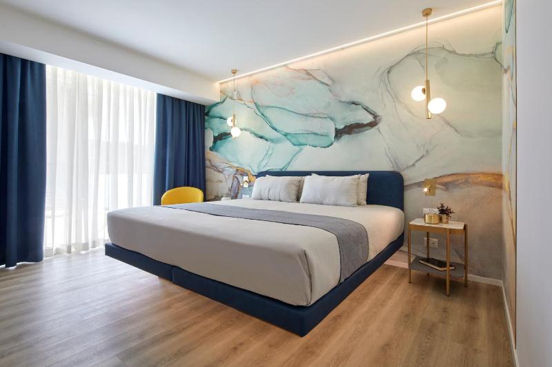 Riva Palace Hotel - image 1