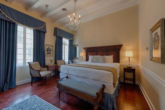 Suite with One King Bed image 1