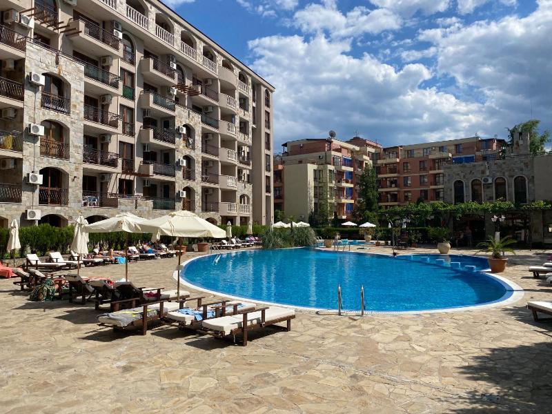 KALIA A16 Private One Bedroom Apartment - image 1
