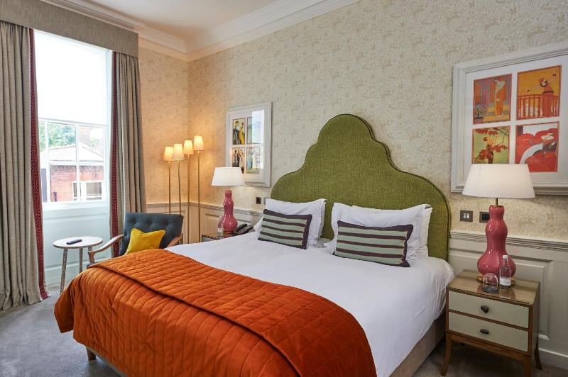 Deluxe Double Room image 1