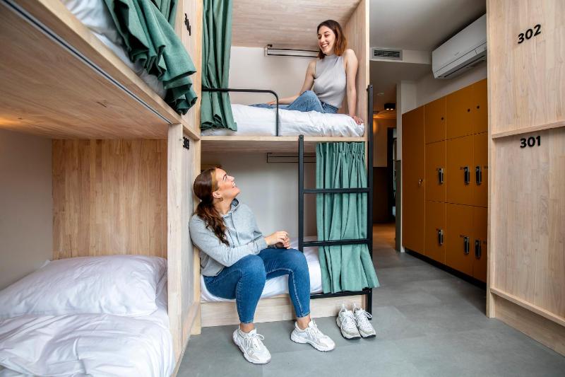 Bunk Bed in Mixed Dormitory Room image 2