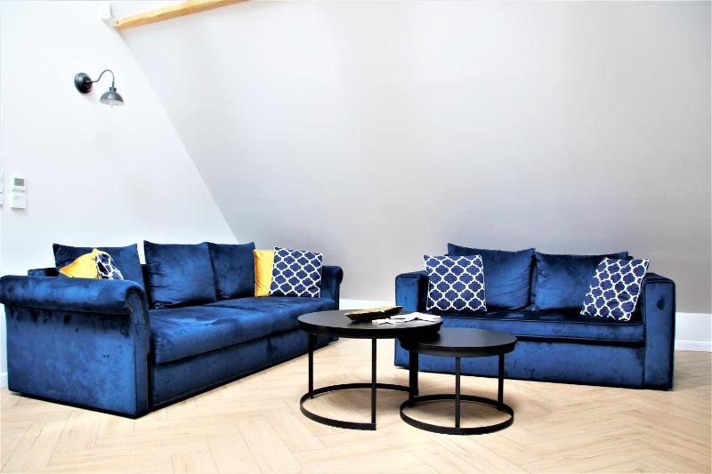 One-Bedroom Apartment image 3