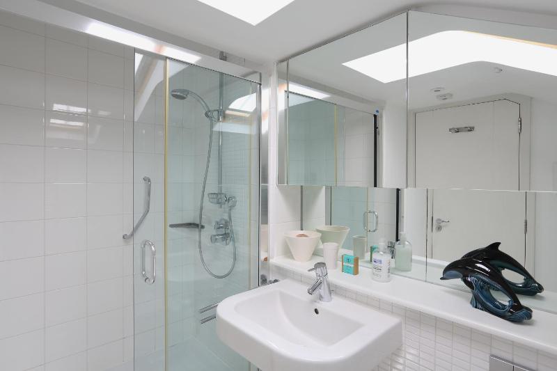 41 Dart Marina - image 10
