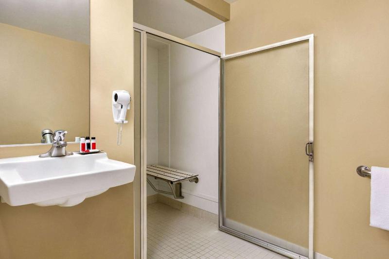 Travelodge by Wyndham Presidio San Francisco - image 10