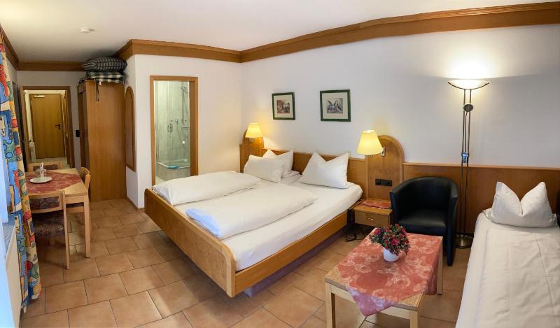 Triple Room image 2