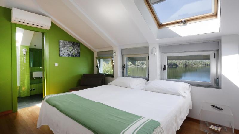 Double Room - Attic image 4