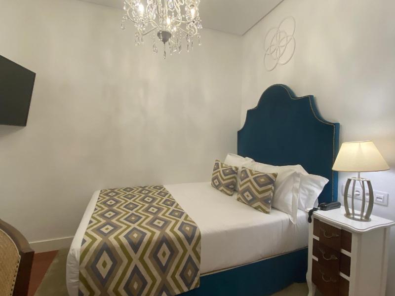 Single Room image 1