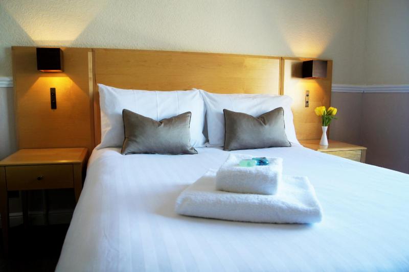 Cozy Double image 3