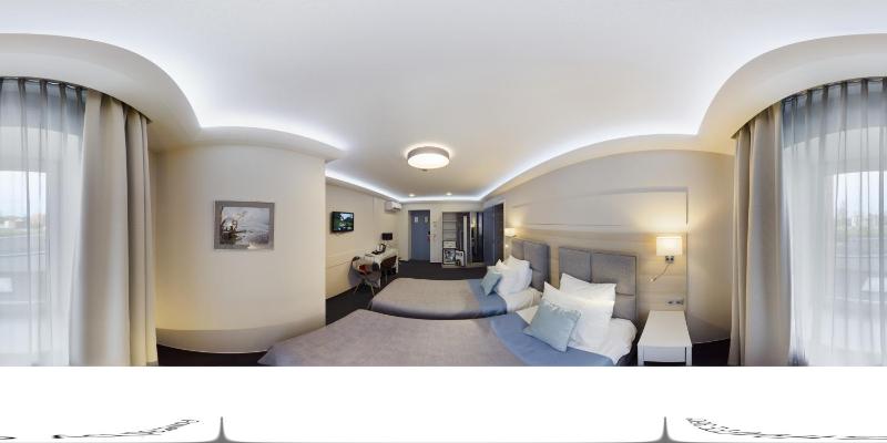 Standard Double/Twin Room image 2