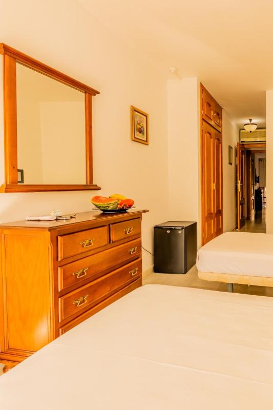 Hotel La Morena - image 34