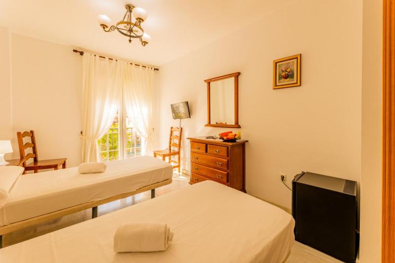 Hotel La Morena - image 36