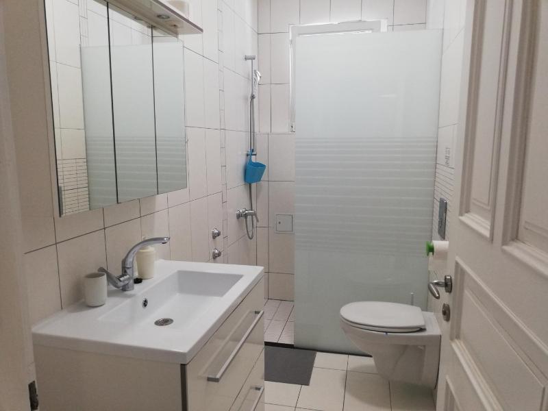 Two-Bedroom Apartment with Balcony and Sea View image 3