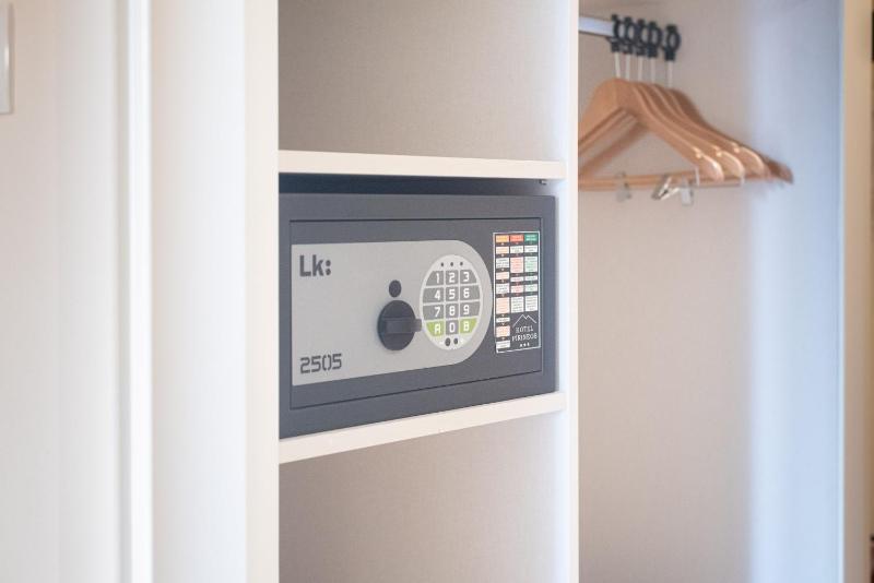 Single Room image 4