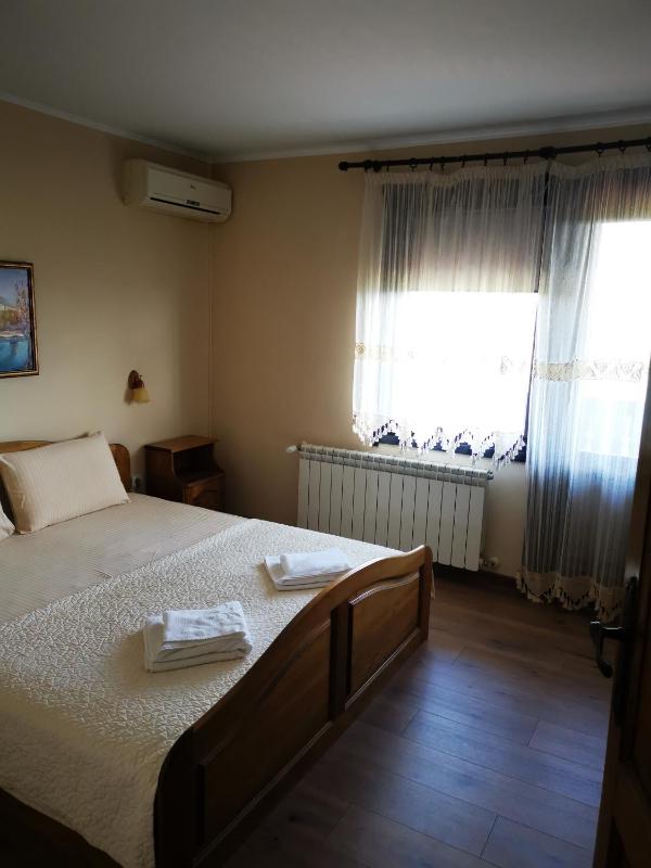 Double Room with Balcony image 1