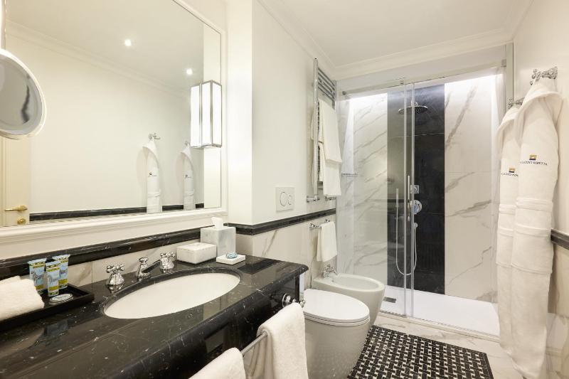 Prestige Double Room image 2