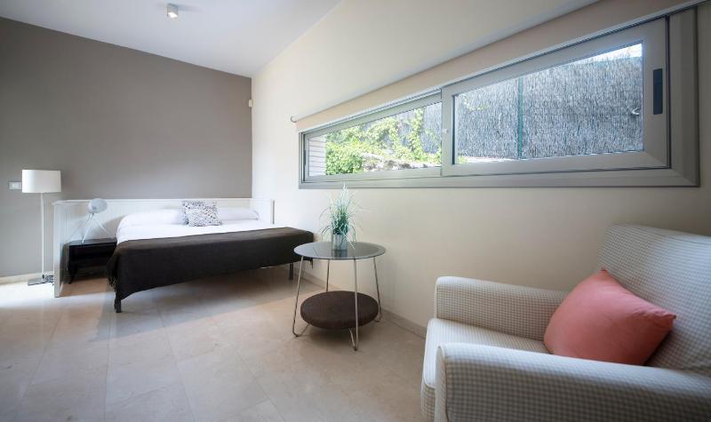 Limonium Deluxe Villa with Private Pool TarracoHomes - image 24
