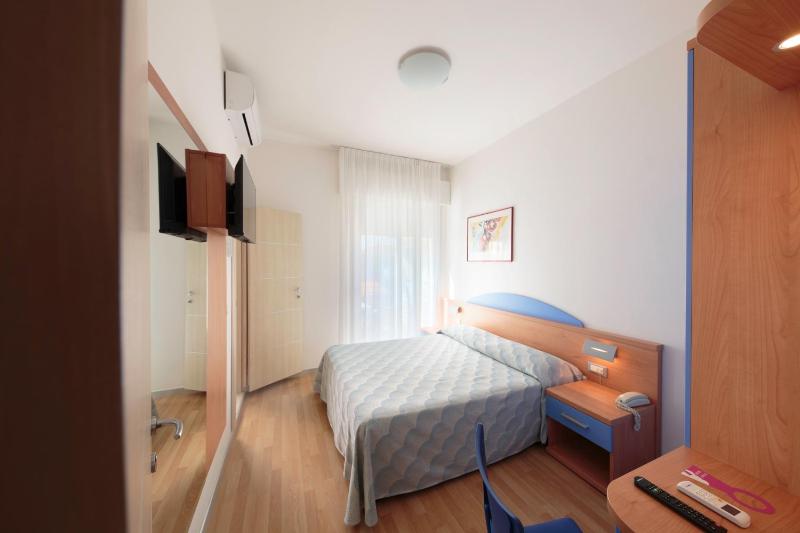 Hotel Riviera - image 23