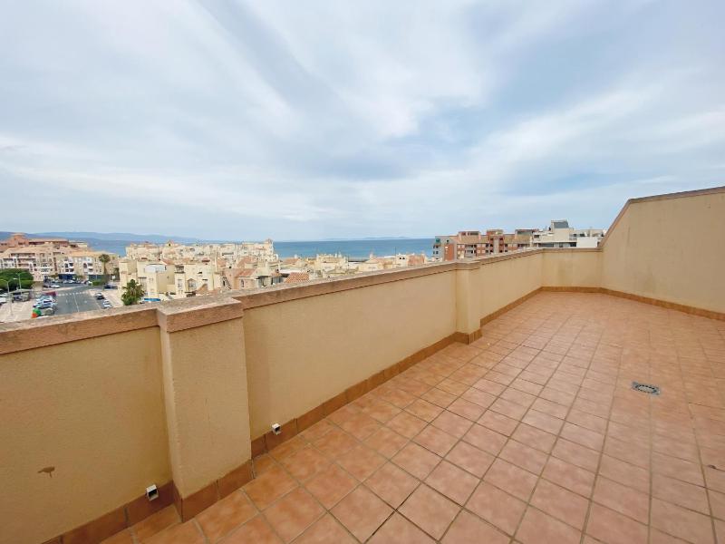 One-Bedroom Apartment with Sea View image 1